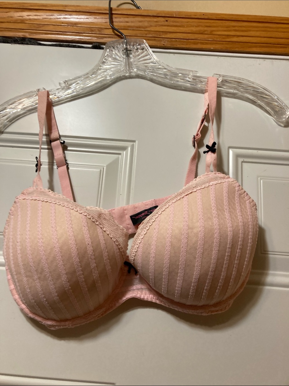Betsey Johnson Women’s Light Pink‎ T-Shirt Bra with Lace Trim 34D